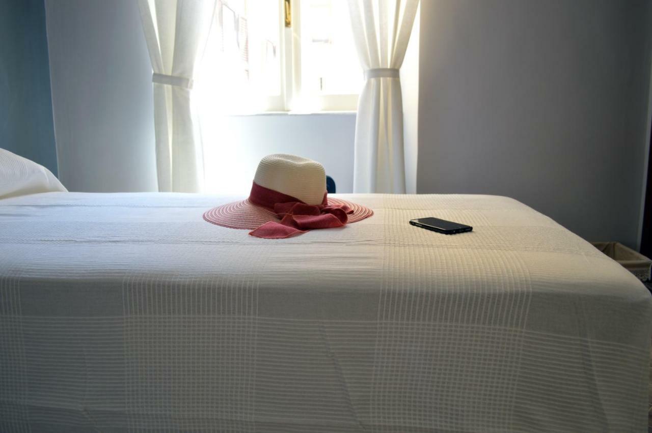 Colosshouse Guest House Рим Екстериор снимка